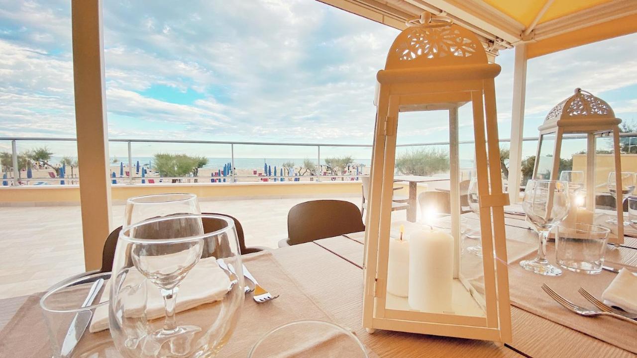 Hotel Fenix Cavallino-Treporti Buitenkant foto