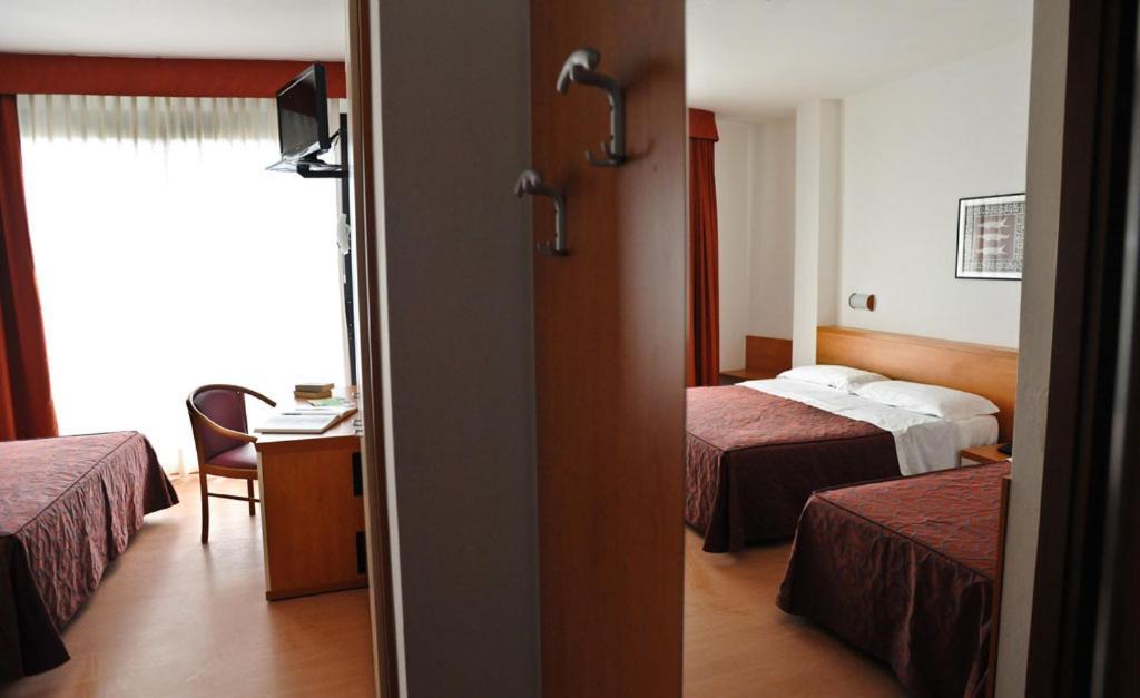 Hotel Fenix Cavallino-Treporti Buitenkant foto